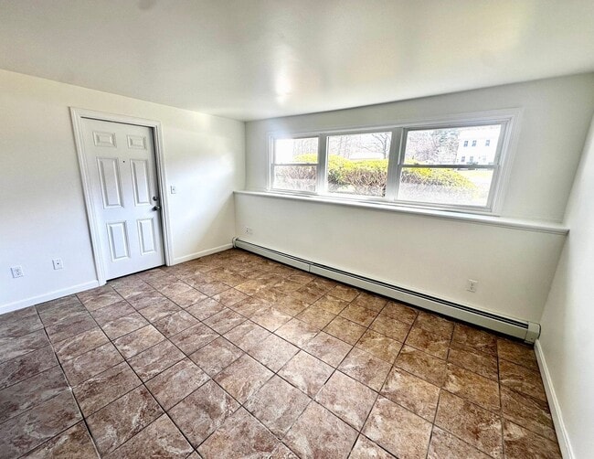 Photo - 58 Old Concord Turnpike Unit 2