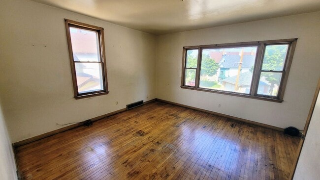 Building Photo - 2471A S 17th St