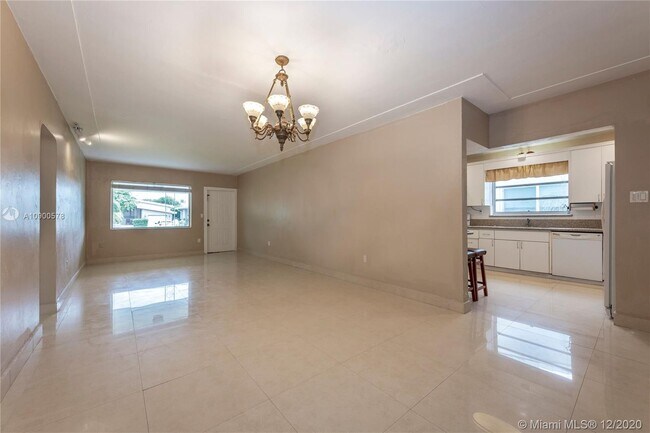 Photo - 9025 Garland Ave