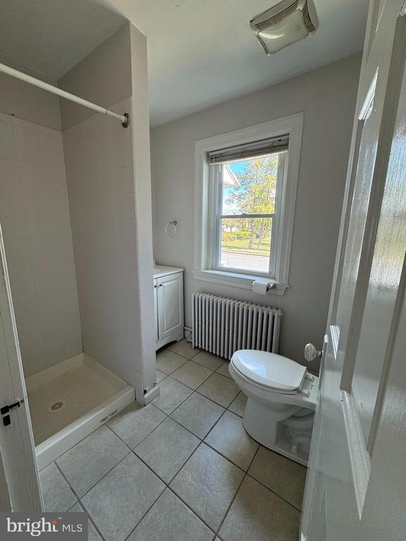 Photo - 221 Monroe St