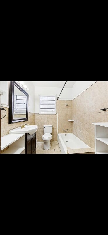 Photo - 3416 Milan St