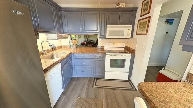 Photo - 2668 Garden Dr N Unit 312