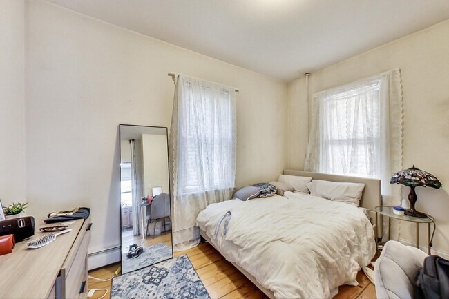 Photo - 47 Hillside St