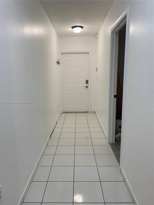 Photo - 3298 W 70th St