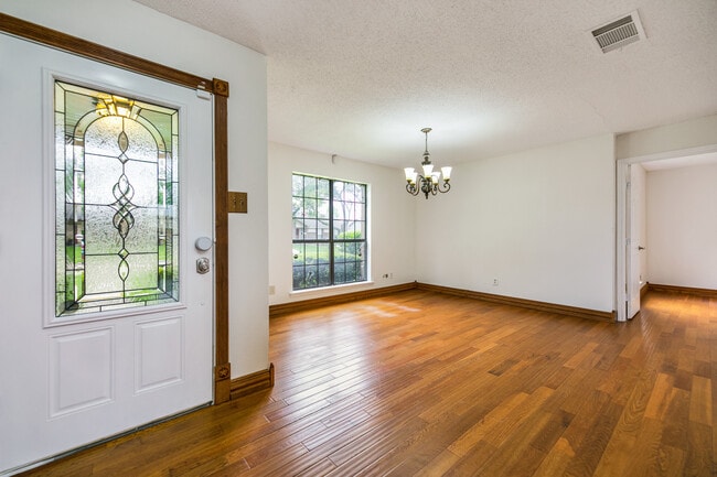 Photo - 1607 Heather Glen Ct