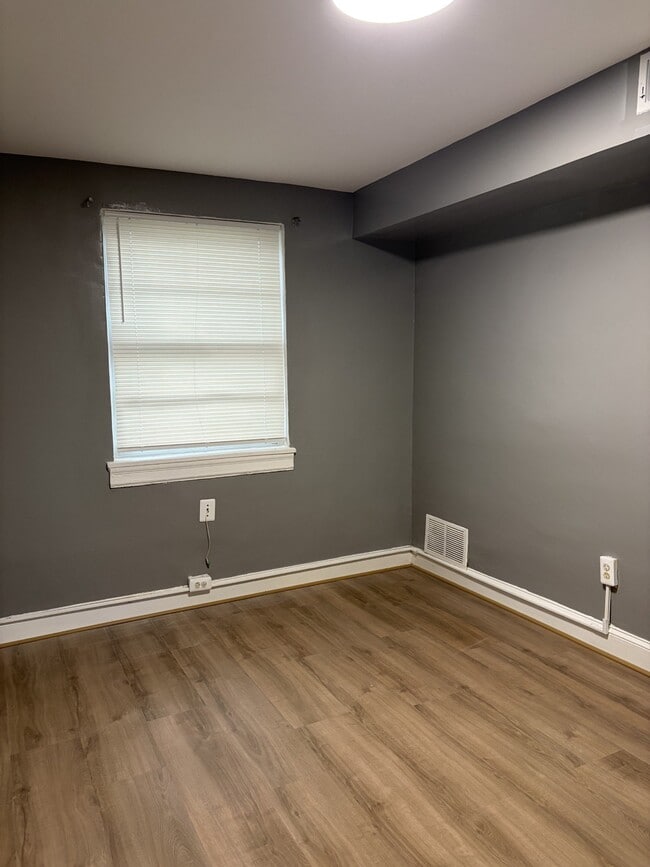 Photo - 1644 Montello Ave NE