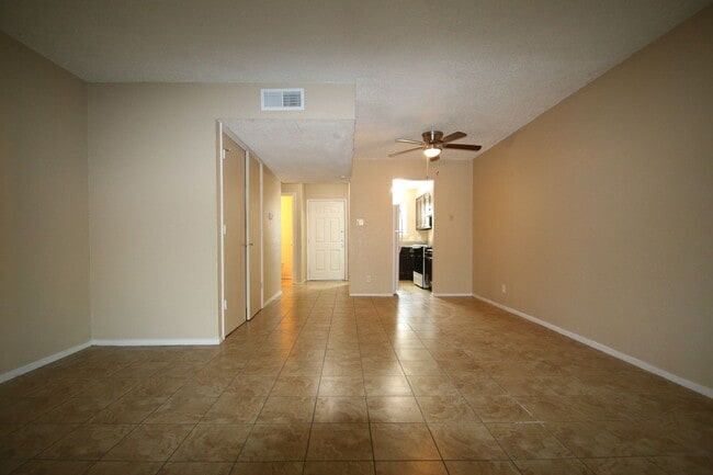 Building Photo - 3732 Bonnie Dr Unit C