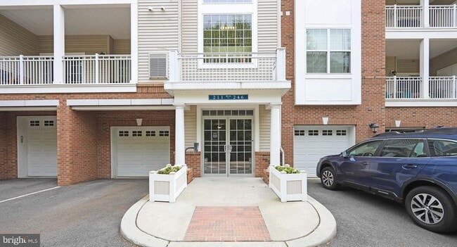 Building Photo - 244 Breeders Cup Dr Unit 244