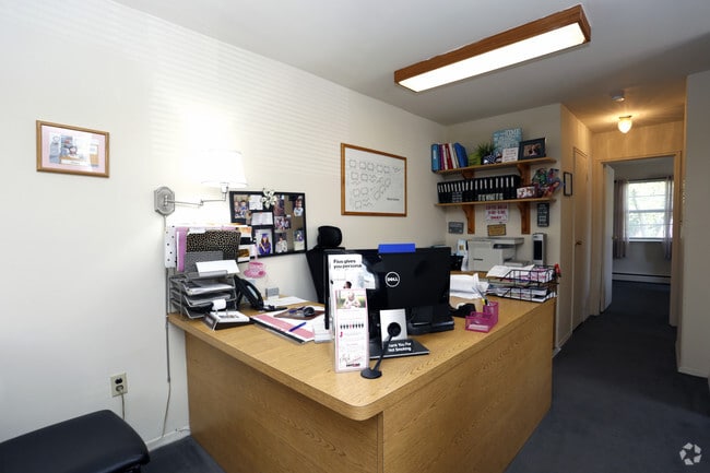 One Bedroom (Leasing Office) - Dining Area
