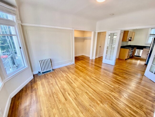 Building Photo - 1925 Pierce St Unit 2