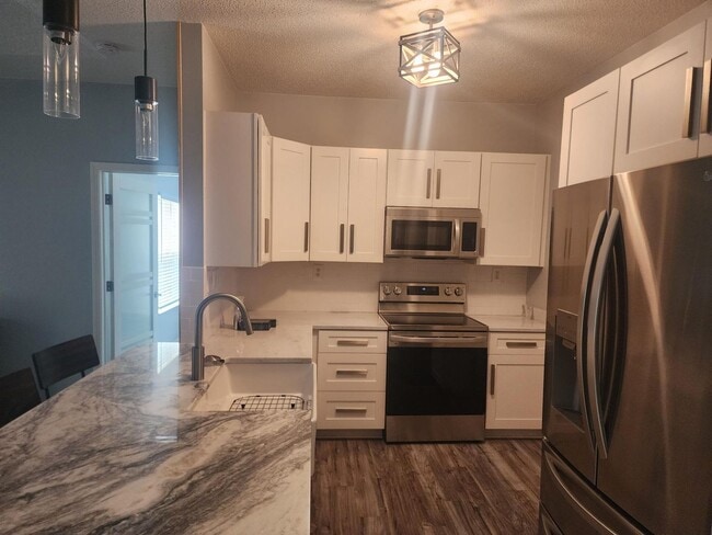 Building Photo - 150-207 (7) Unit 207-7
