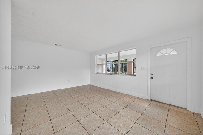 Photo - 762 NE 131st St Unidad 762