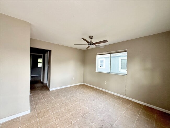 Photo - 3914 Hoffman St