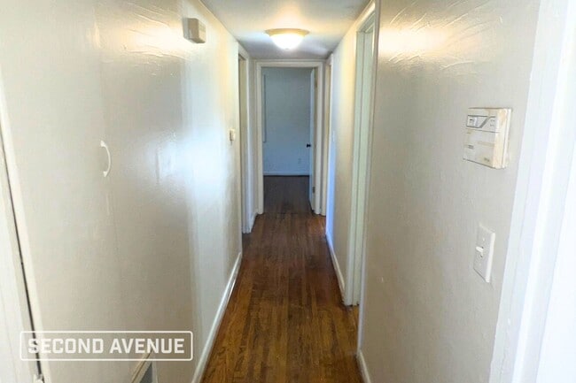 Photo - 1429 65th St W