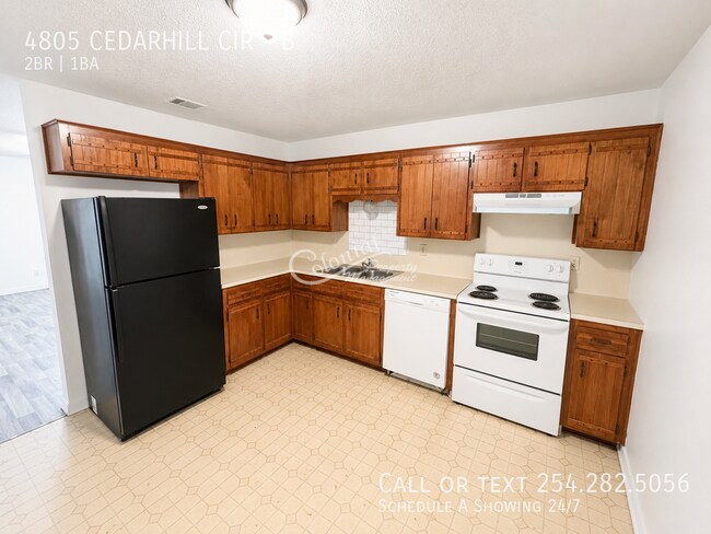 Photo - 4805 Cedarhill Cir Unit B