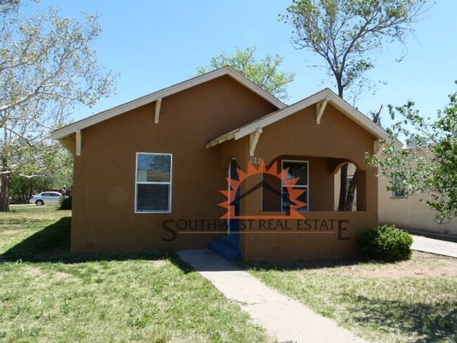 2 bedrooms 1 bath home. - 2 bedrooms 1 bath home.