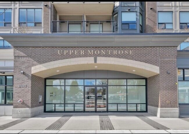 2493 Montrose Av Unit 410