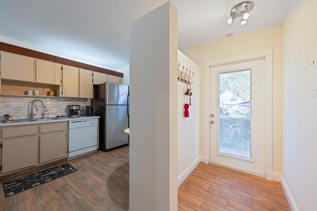 Photo - 200 Gate Rd Unit 102