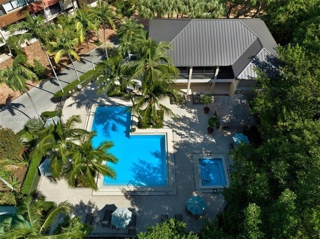 Building Photo - 6206 Paradise Point Dr