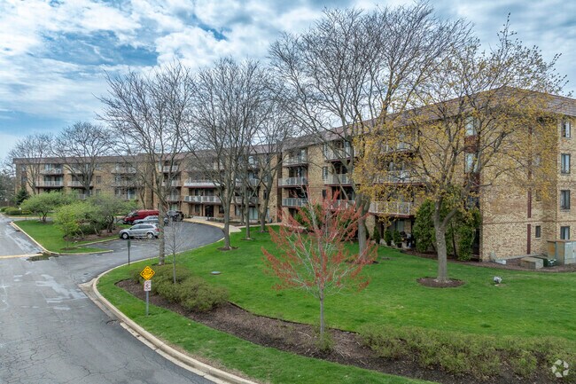 Photo - Saratoga Condominiums