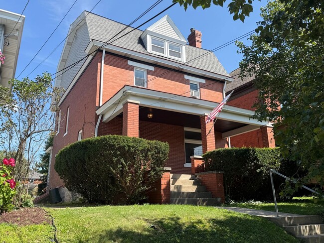 Building Photo - 227 Cornell Ave
