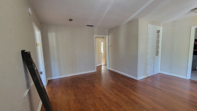 Photo - 1132 Pine St