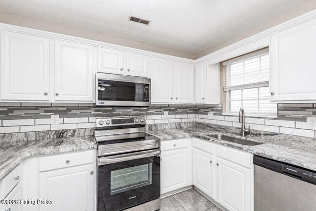 Photo - 6303 Cottagemeadow Dr