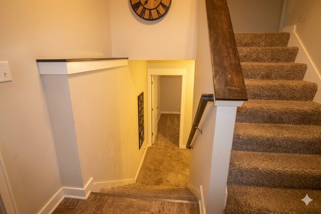 Photo - 5-Bedroom Townhome in Hudsonville | Cul-de-Sac, 2-Car Garage, Lawn & Snow Included