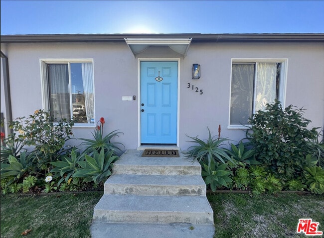Photo - 3125 Stanford Ave