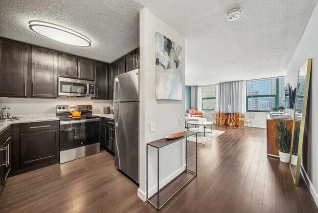 Photo - 70 W Huron St Unit 902