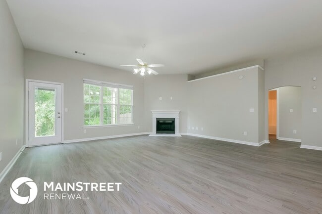 Photo - 10238 Deep Creek Pl