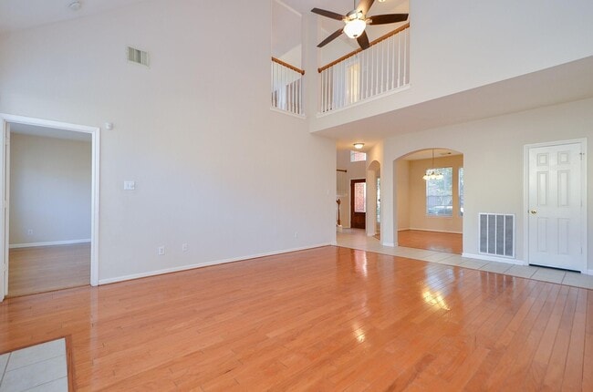 Photo - 5519 Poundstone Ct
