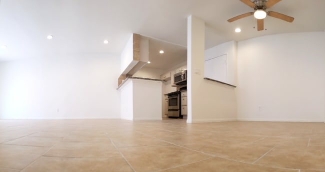 Photo - 11020 Hesby St Unit 1