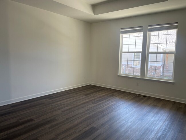 Photo - 16177-16177 Fontana St