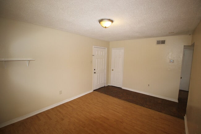 Photo - 176 Rosalie Dr Unit C