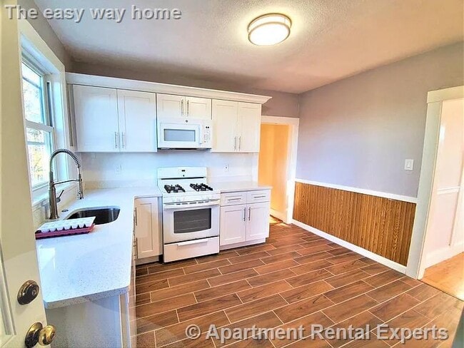 Photo - 39 Waterhouse St Unit #3