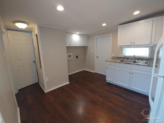 Photo - 2821 Hillcrest Ave