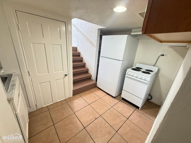 Photo - 506 S Naches Ave Unit 2