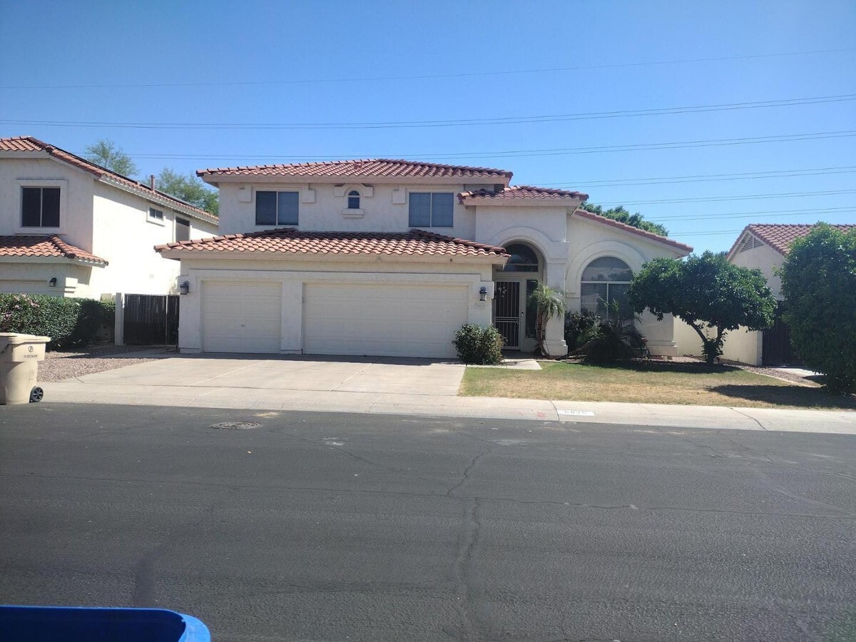 Photo - 5825 W Wethersfield Dr