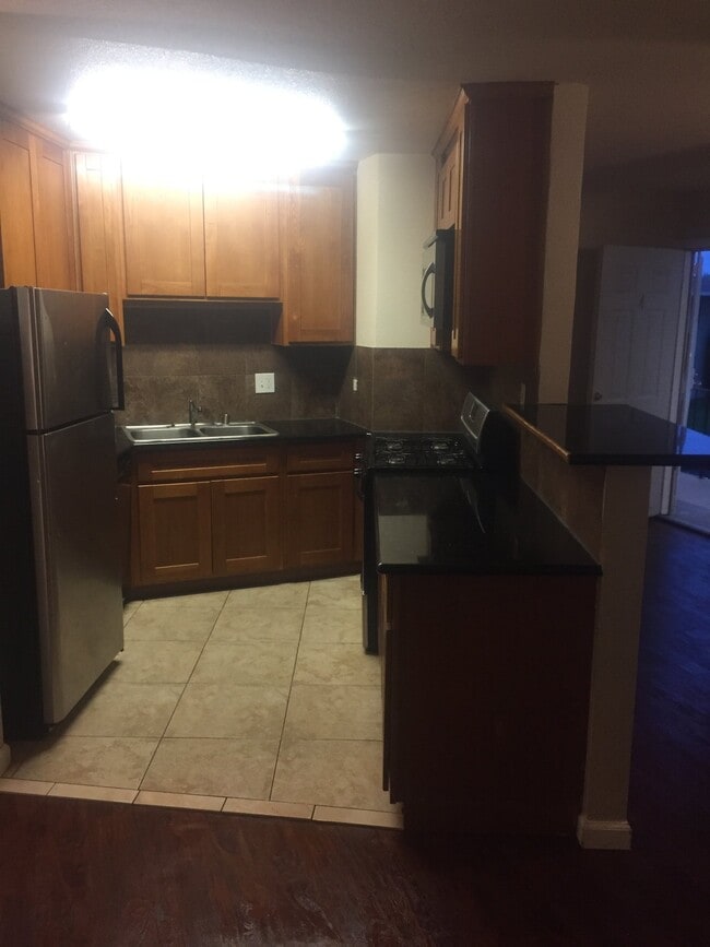 Photo - 2961 Portsmouth Dr Unit 4