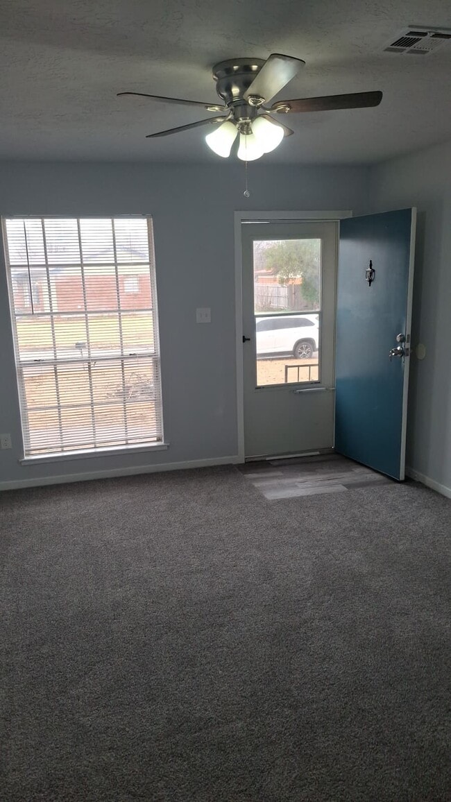 Photo - 5830 NW Kinyon Ave