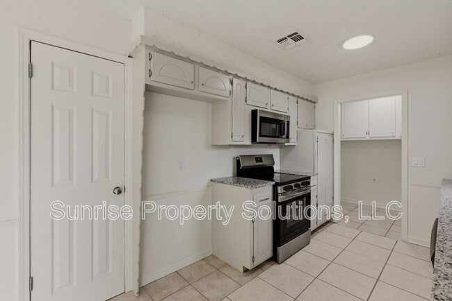 Photo - 9301 N Sherwell Dr