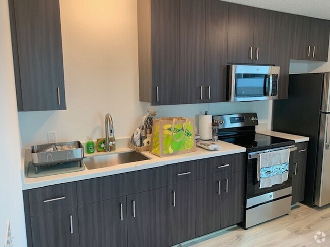 Building Photo - Ililani in Kakaako - 1 bedroom, 1 bath Con... Rental