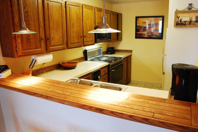 Photo - Walt Pease & Associates Corporate Rentals