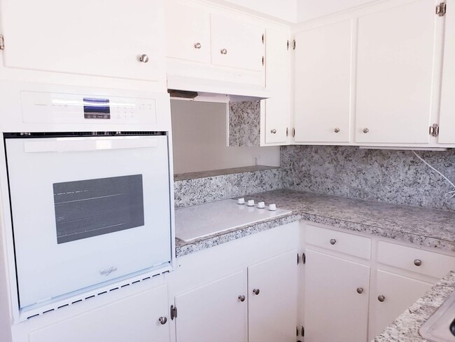 Photo - 2 Bedroom, 2 Bath Duplex in Lochwood