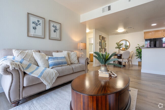 1BR, 1BA - 703SF - The Village at Heritage Place