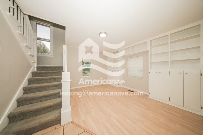 3119 Pioneer Ave
