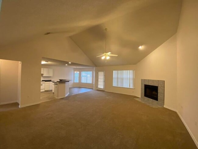Photo - 6728 Leisure St