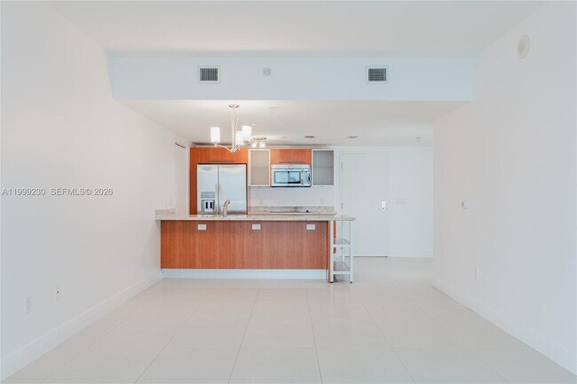 185 SW 7th St Unit 2007