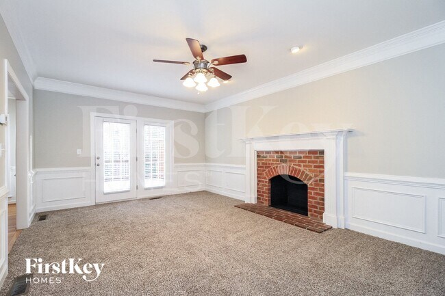 Photo - 171 Scottsdale Dr